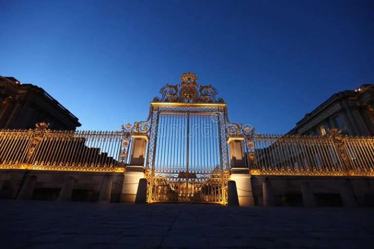 alt= image palais-de-versailles-à-paris- parfum versailles